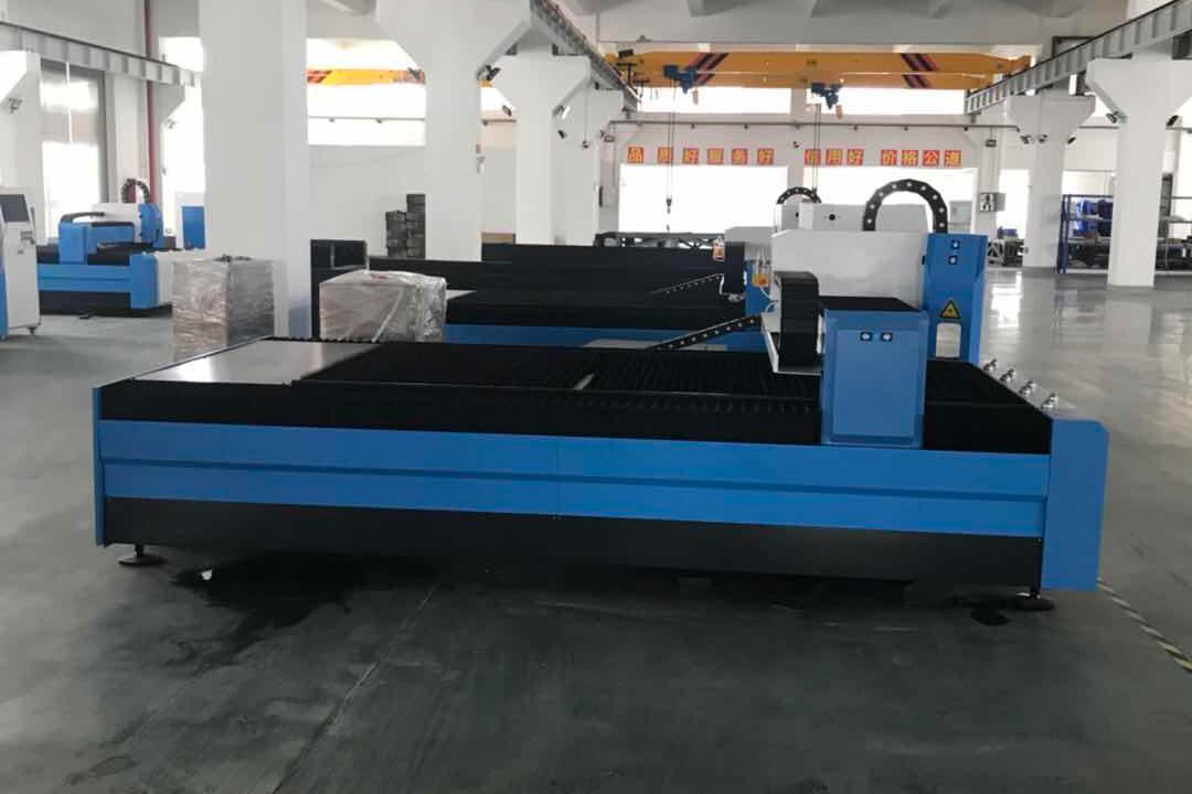 �����и�C 2000W